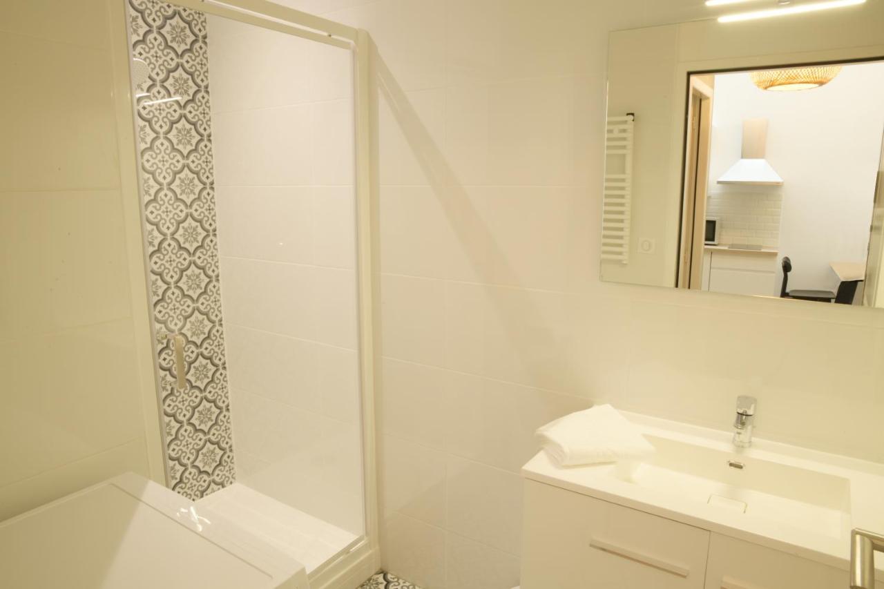 T2 Avec Verriere Situe En Hyper Centre Avec Wifi, Linge, Draps, Savons Et Serviettes Fournis Cognac Zewnętrze zdjęcie