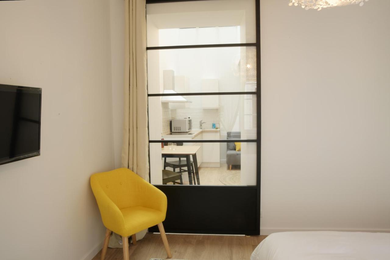T2 Avec Verriere Situe En Hyper Centre Avec Wifi, Linge, Draps, Savons Et Serviettes Fournis Cognac Zewnętrze zdjęcie