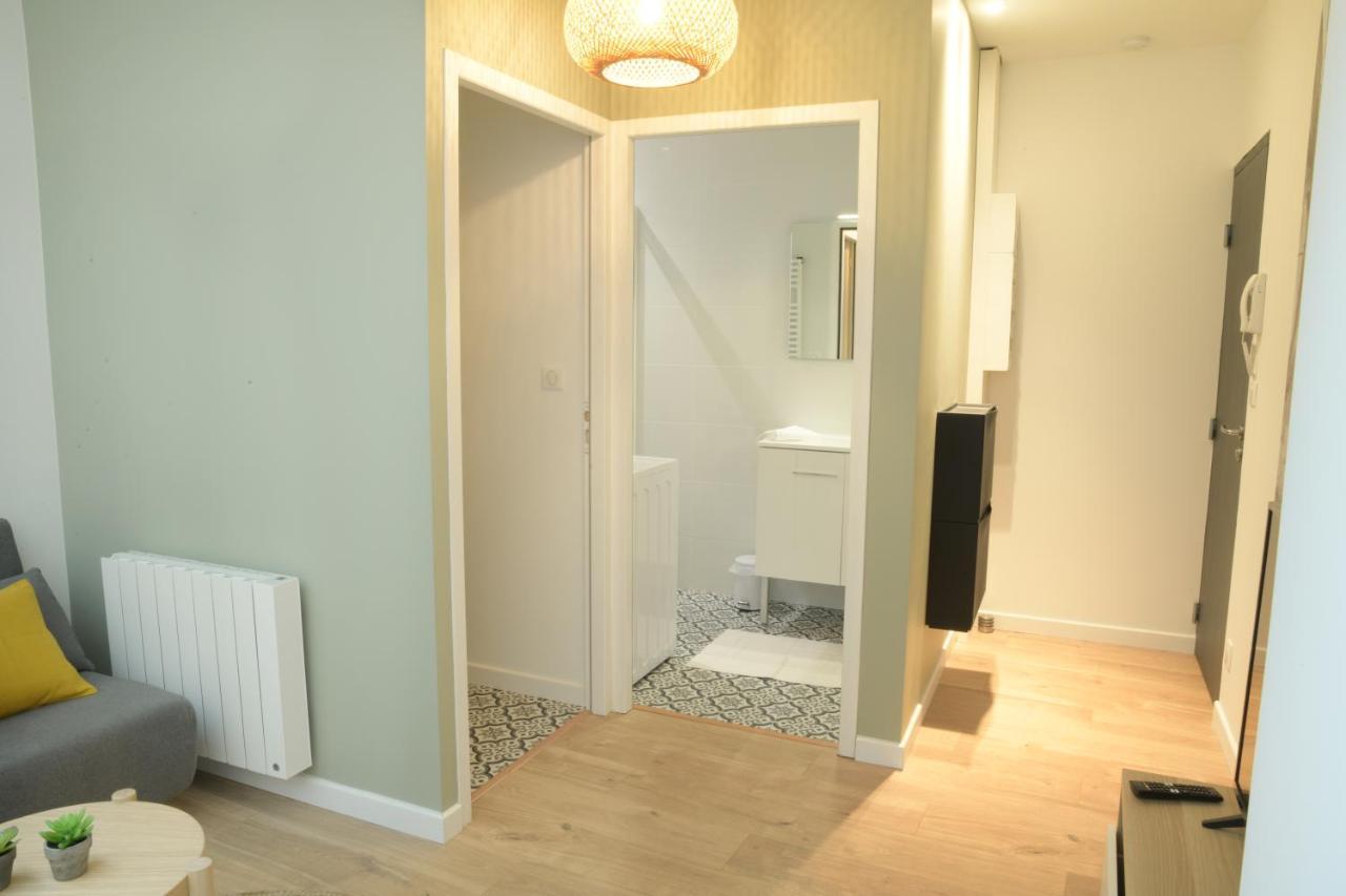 T2 Avec Verriere Situe En Hyper Centre Avec Wifi, Linge, Draps, Savons Et Serviettes Fournis Cognac Zewnętrze zdjęcie