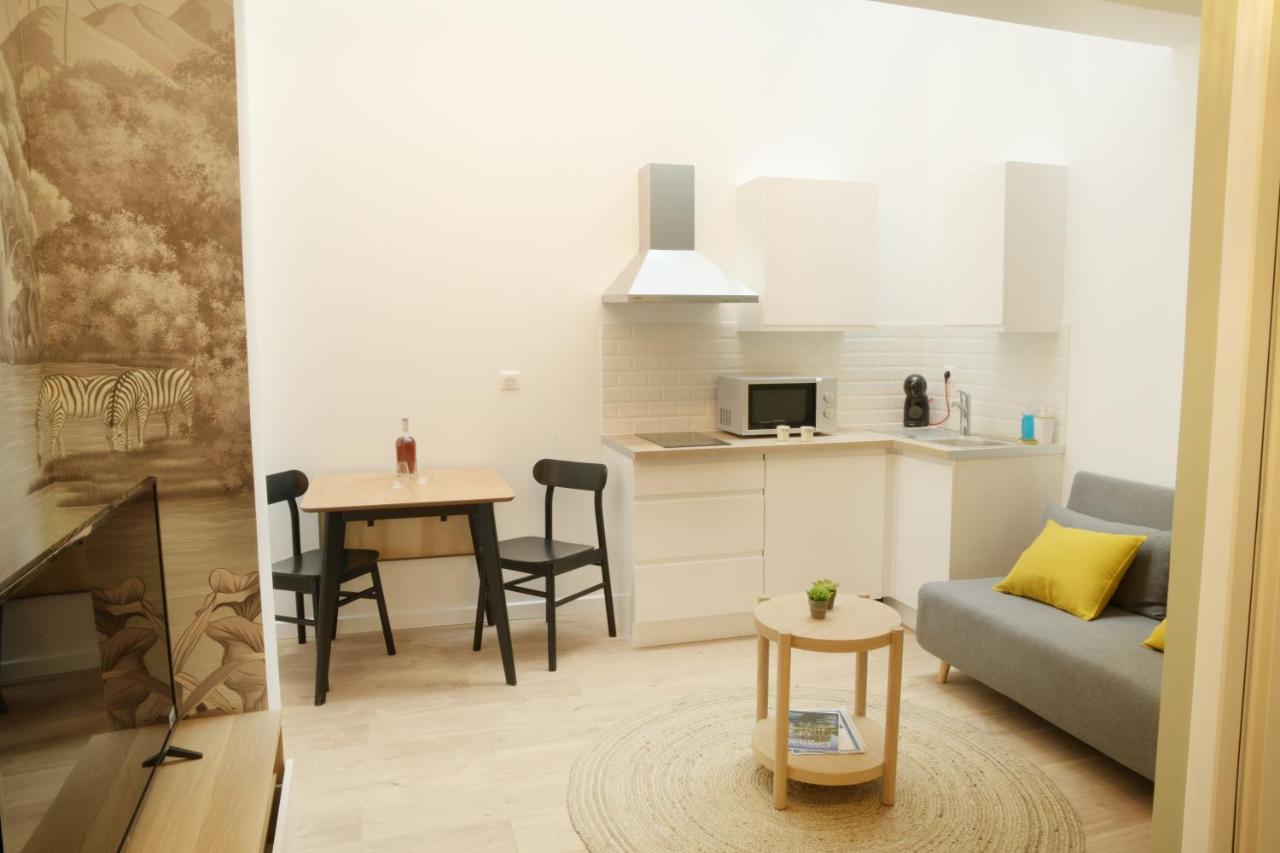 T2 Avec Verriere Situe En Hyper Centre Avec Wifi, Linge, Draps, Savons Et Serviettes Fournis Cognac Zewnętrze zdjęcie